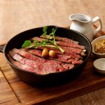 ［4～6月のおすすめ］<br>［ランチ］国産牛ロースのグリル ～熱々鉄板でどうぞ～