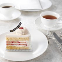 <b>ケーキセット15%割引</b>