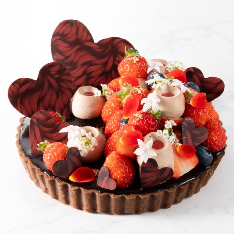 【季節限定】いちご30粒を豪華に飾った「苺のショコラタルトケーキ」