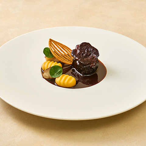 近江牛のブレゼ ポテトとパルメザンチーズのニョッキ