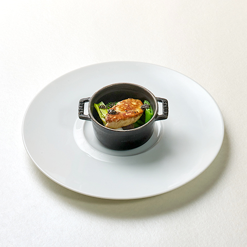 フォアグラのスモークと季節の野菜 黒トリュフビネグレット